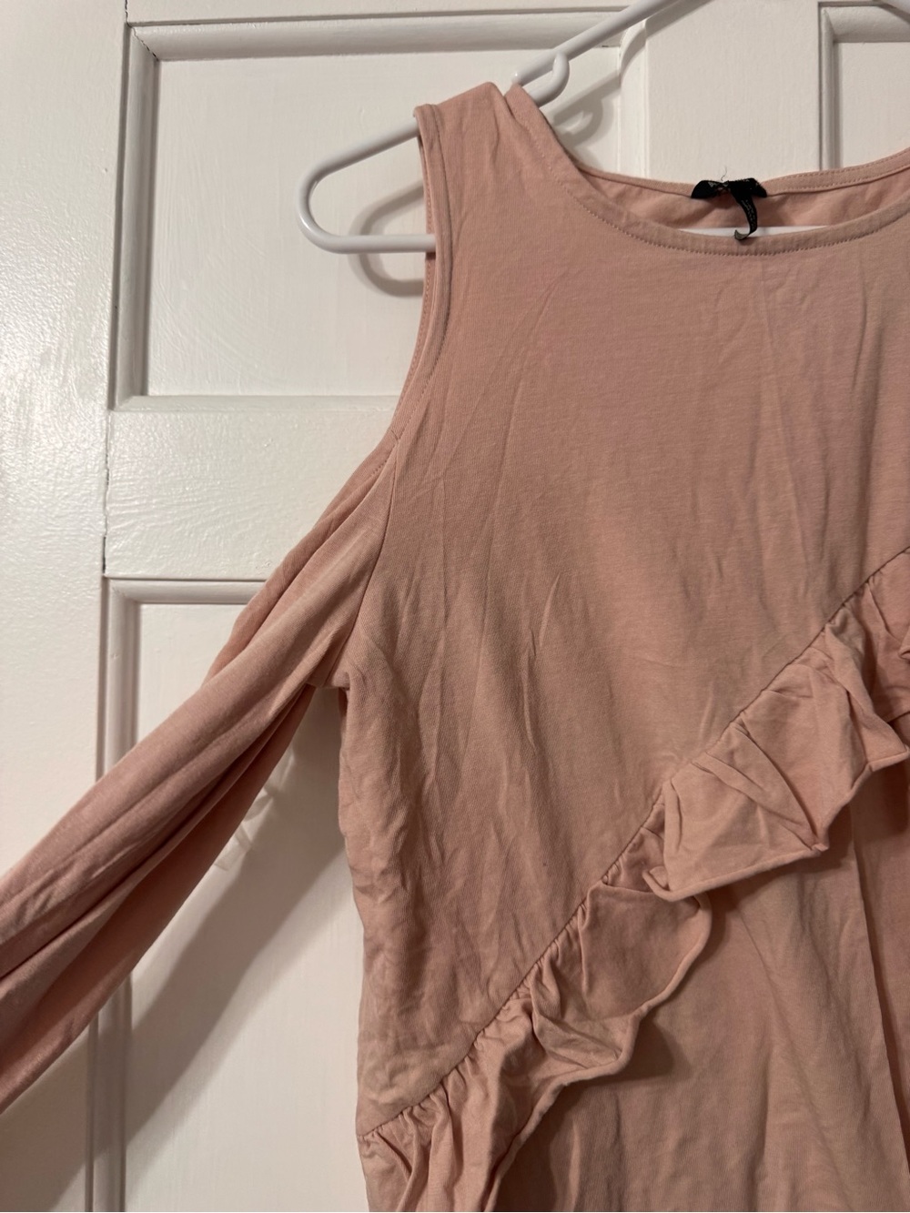 Buffalo David Bitton Dusty Rose Cold-Shoulder Ruffle Long Sleeve Top - Picture 3 of 4